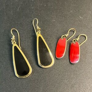 Elegant Gold and Black Earrings Set